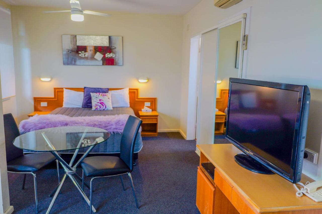 Abbotsleigh Motor Inn Armidale Exterior photo