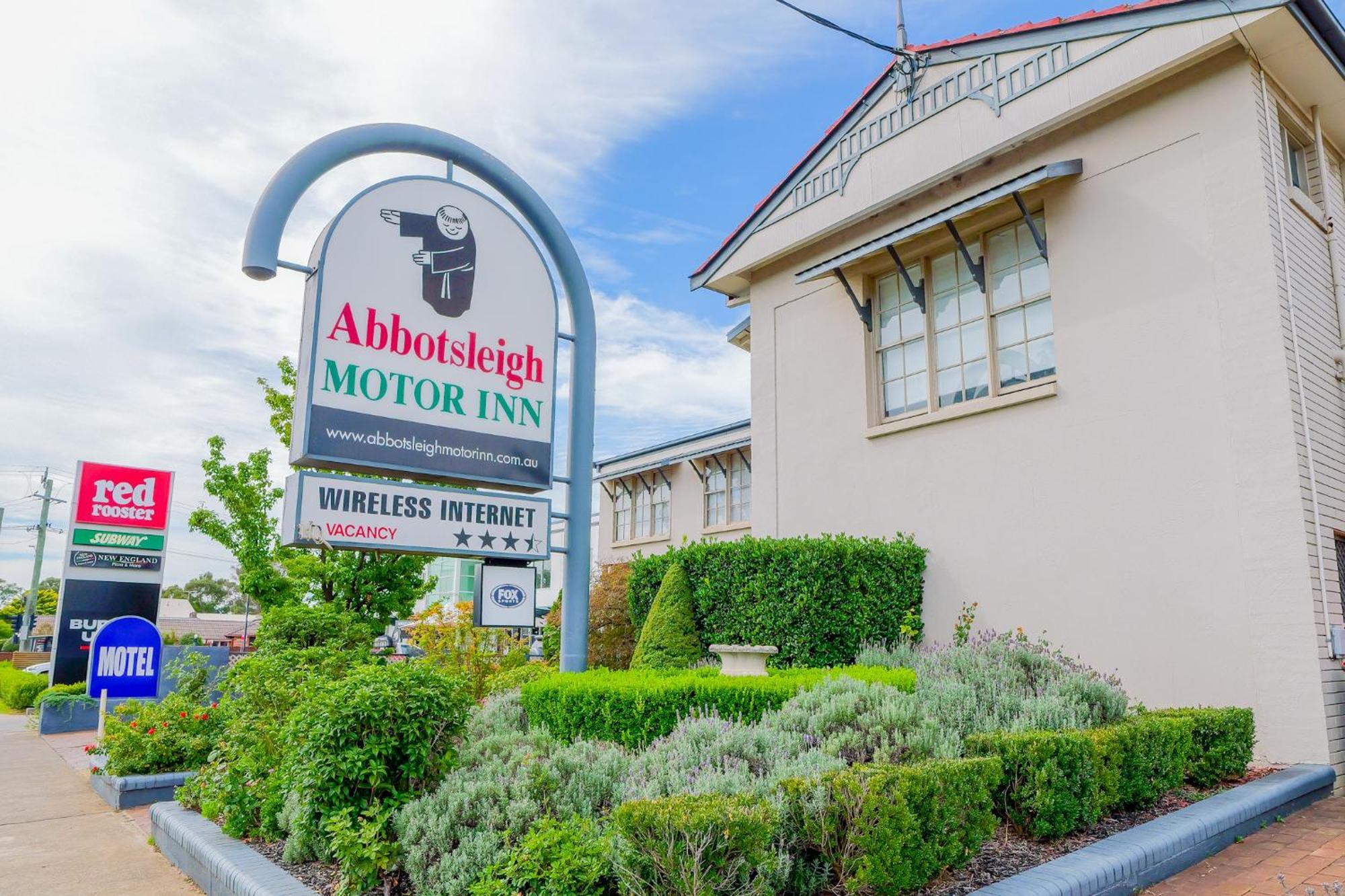 Abbotsleigh Motor Inn Armidale Exterior photo