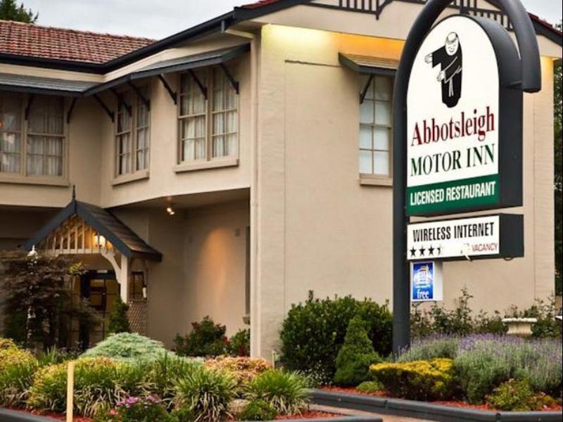 Abbotsleigh Motor Inn Armidale Exterior photo